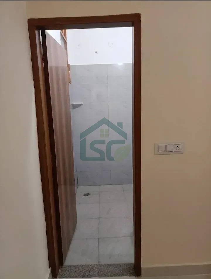 United home's 3 in Sector 52, Gurugram — property photo 1