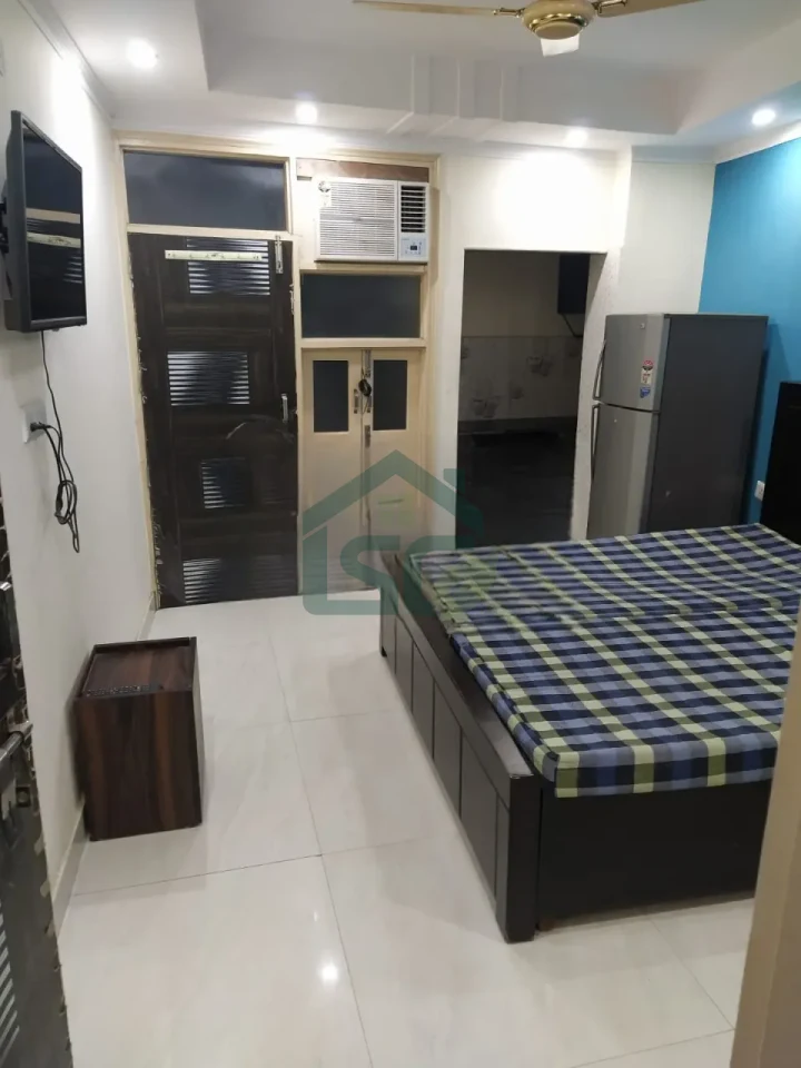 Om PG services in Mahipalpur, Delhi — property photo 2