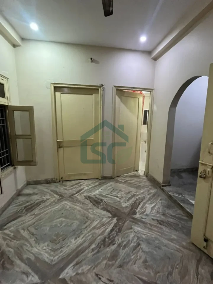 Goldey PG in Sector 130, Noida — property photo 3