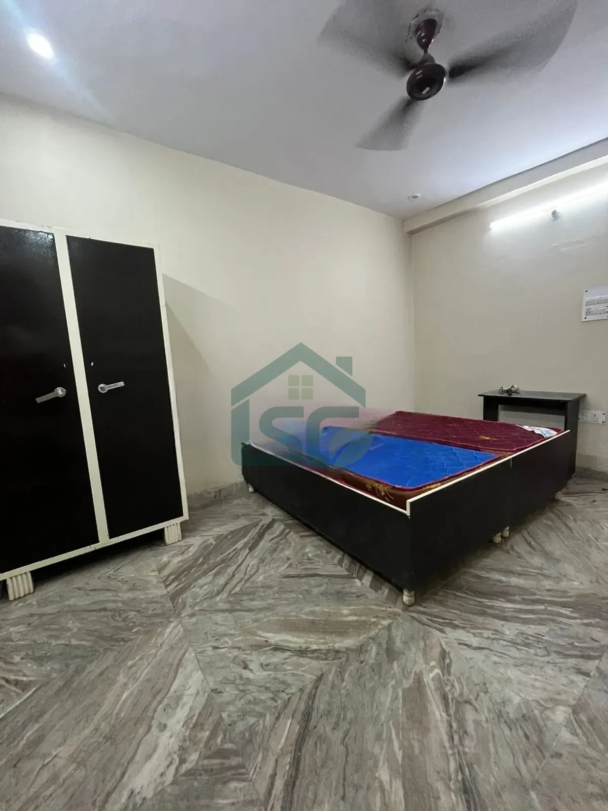 Goldey PG in Sector 130, Noida — property photo 1
