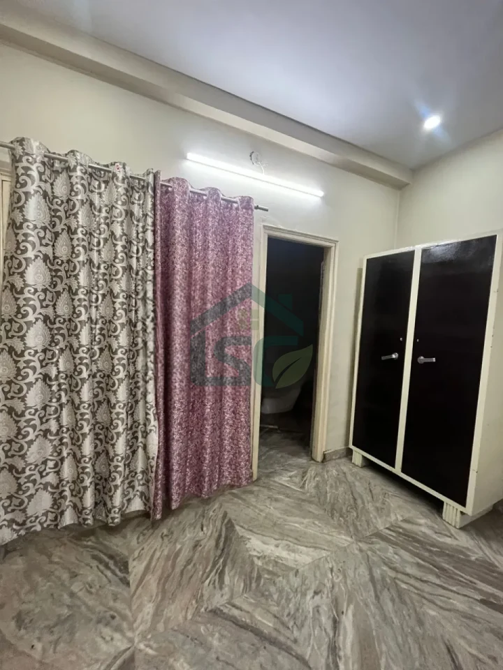 Goldey PG in Sector 130, Noida — property photo 2