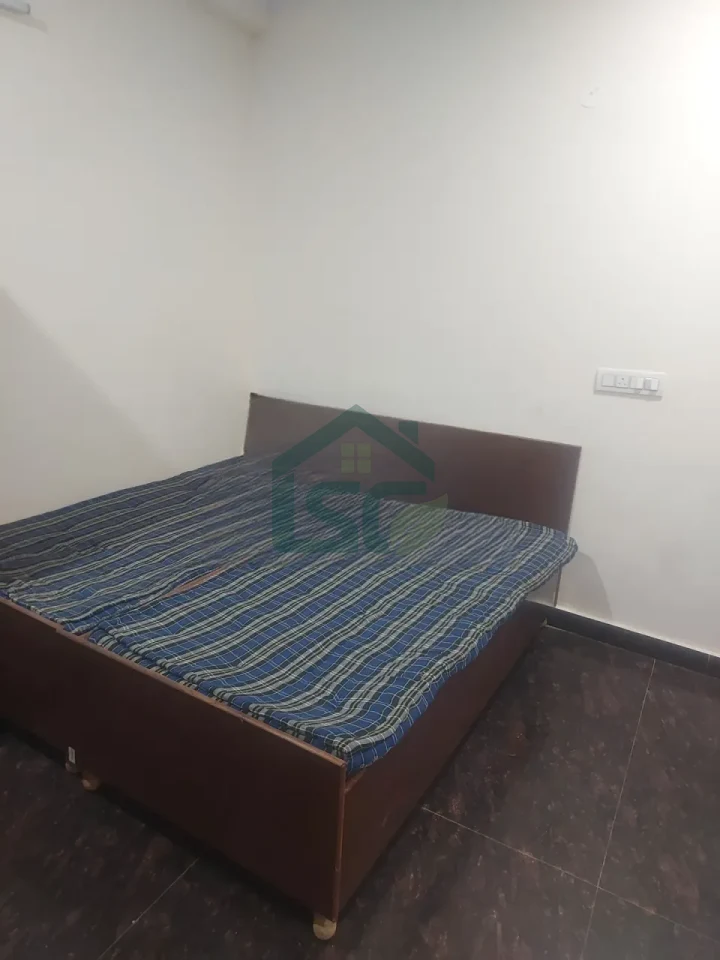 Shre Shyam Room For Rent in Sector 31, Gurugram — property photo 4