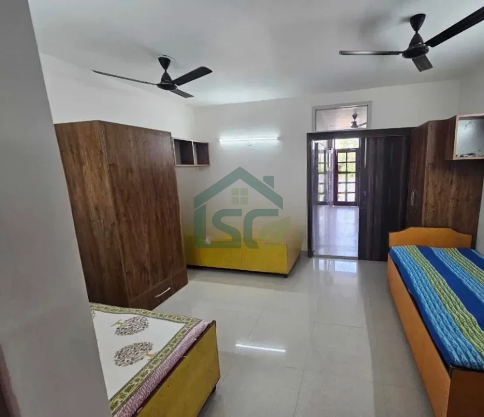 Geeta Co - Sharing Girls PG in Block A, Delhi — property photo 4