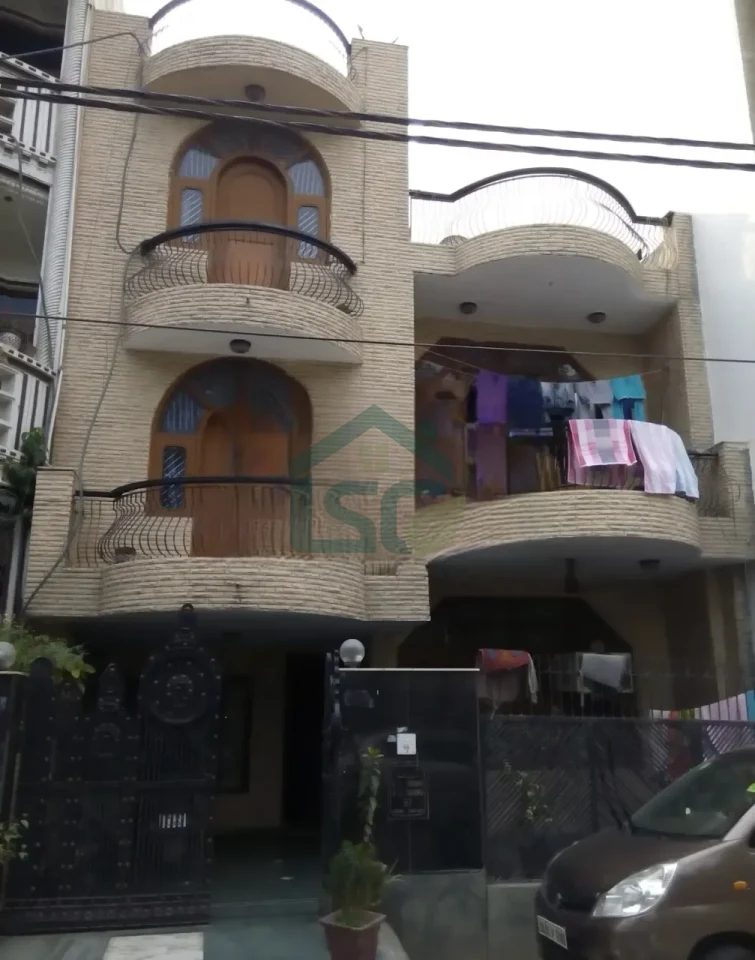 Tarun PG in Pitampura, Delhi — property photo 3