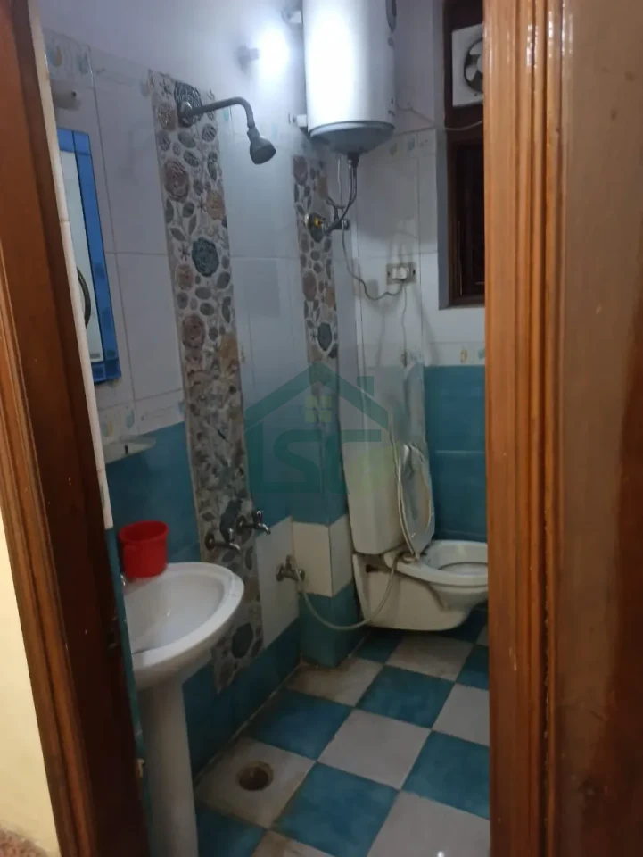 PG for Boys & Girls gurgaon in Sector 43, Gurugram — property photo 5