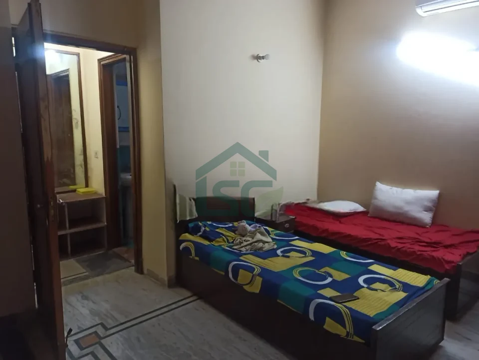 PG for Boys & Girls gurgaon in Sector 43, Gurugram — property photo 1