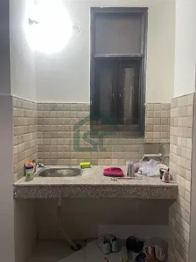 Bhandari Girls PG in New Ashok Nagar, Delhi — property photo 1