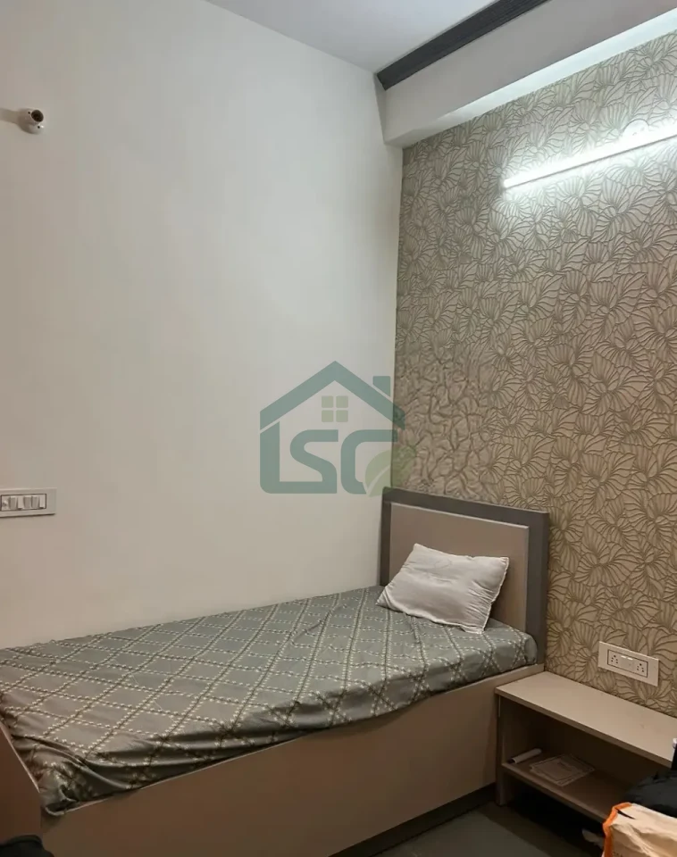 Sai Pooja Home PG For Girls in Shakarpur, Delhi — property photo 3