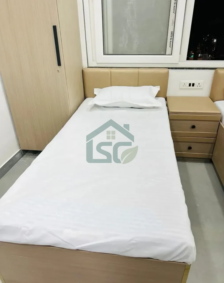 My Space BNB - Girls PG in Karol Bagh, Delhi — property photo 2