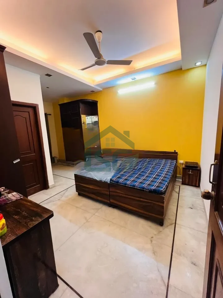 JDS PG FOR Girls in Sector 46, Gurugram — property photo 2