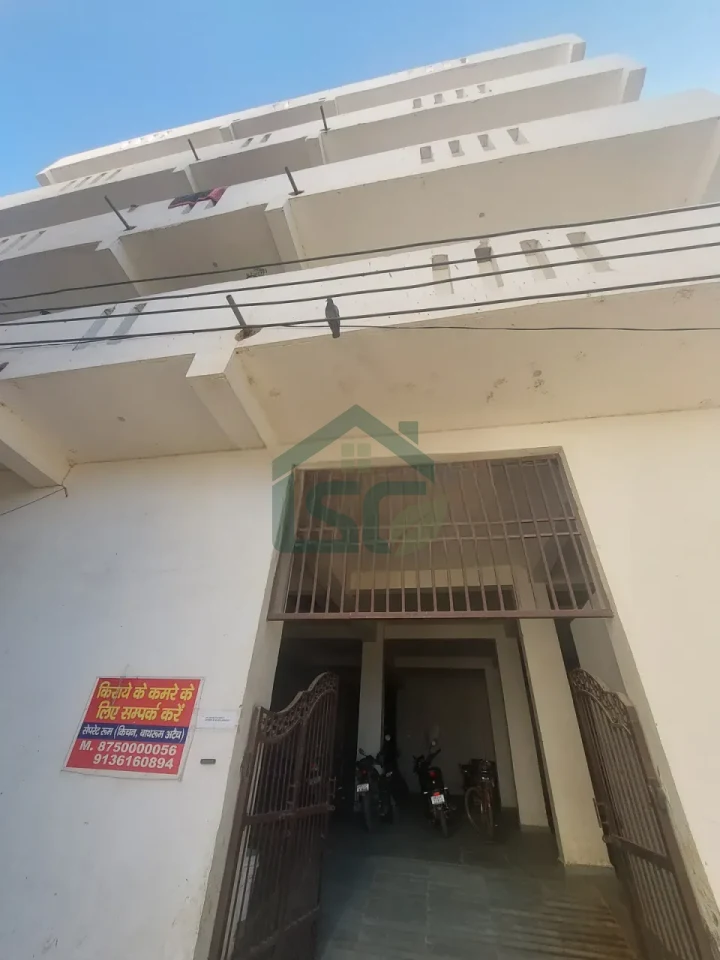 Raju Room For Rent in Sector 78, Gurugram — property photo 1