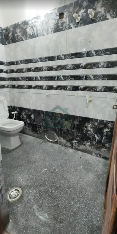 Pink PG Hostal in Kamla Nagar, Delhi — property photo 3