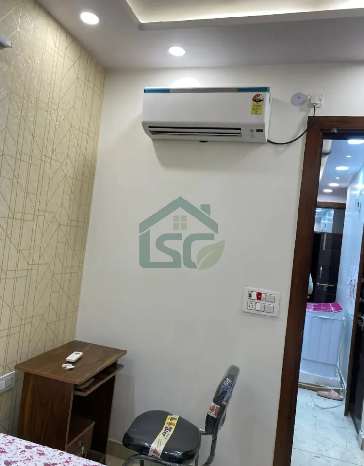 Aman PG For Girls in Janakpuri, Delhi — property photo 2