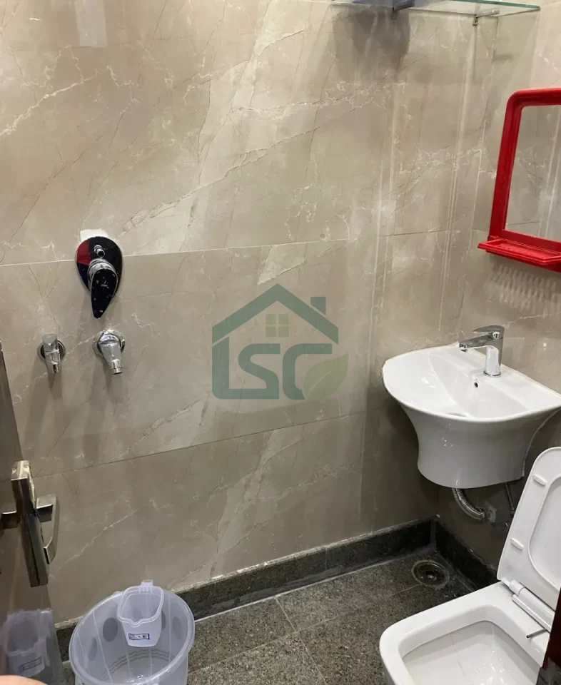 Aman PG For Girls in Janakpuri, Delhi — property photo 3