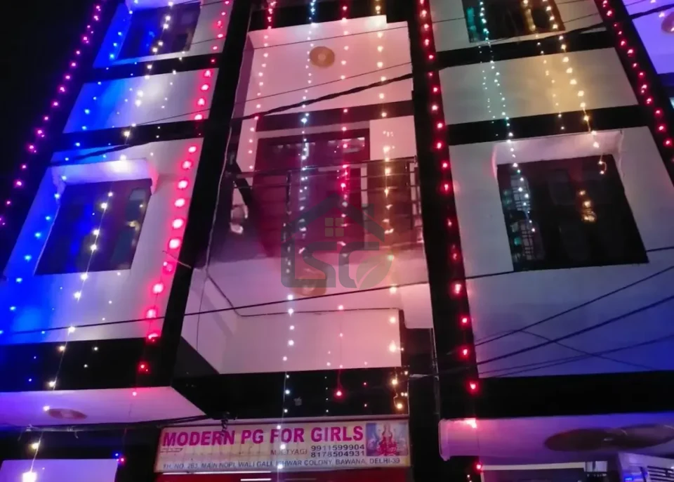 Modern PG For Girls in Bawana, Delhi — property photo 1