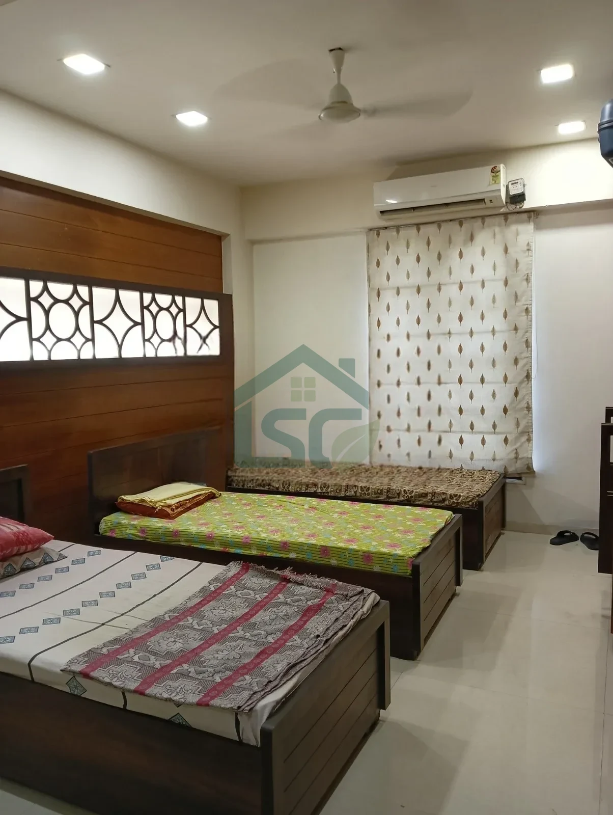 At Dr. House Paying Guest House, Thaltej, Ahmedabad