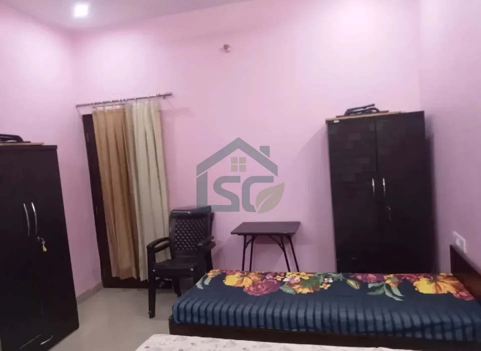Balaji PG for Girls in Ashok Vihar, Delhi — property photo 1