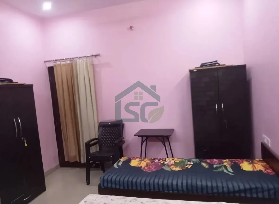 Balaji PG for Girls in Ashok Vihar, Delhi — property photo 1