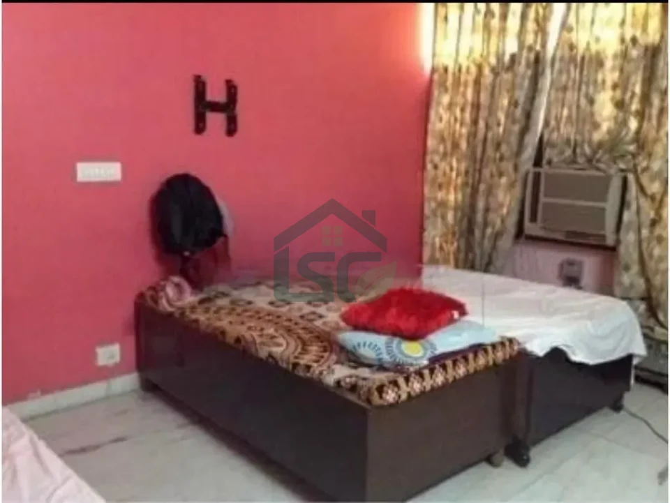 Star Girls Accomodation in Mayur Vihar, Delhi — property photo 3