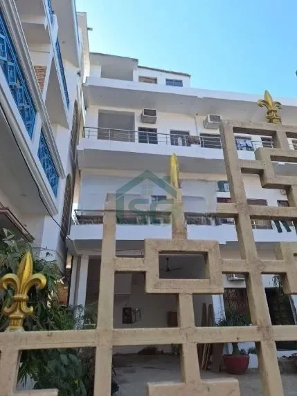 At Kiran PG, Lanka, Varanasi