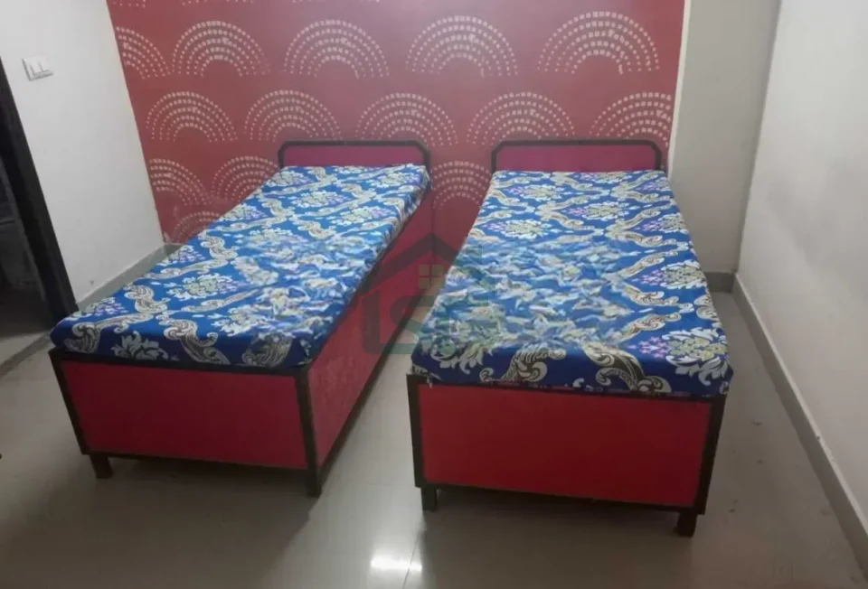 Glorious safe home PG in Sector 63, Noida — property photo 2
