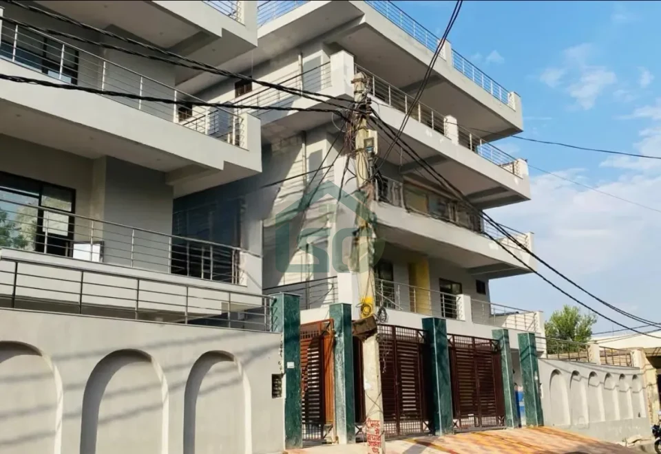 Glorious safe home PG in Sector 63, Noida — property photo 5