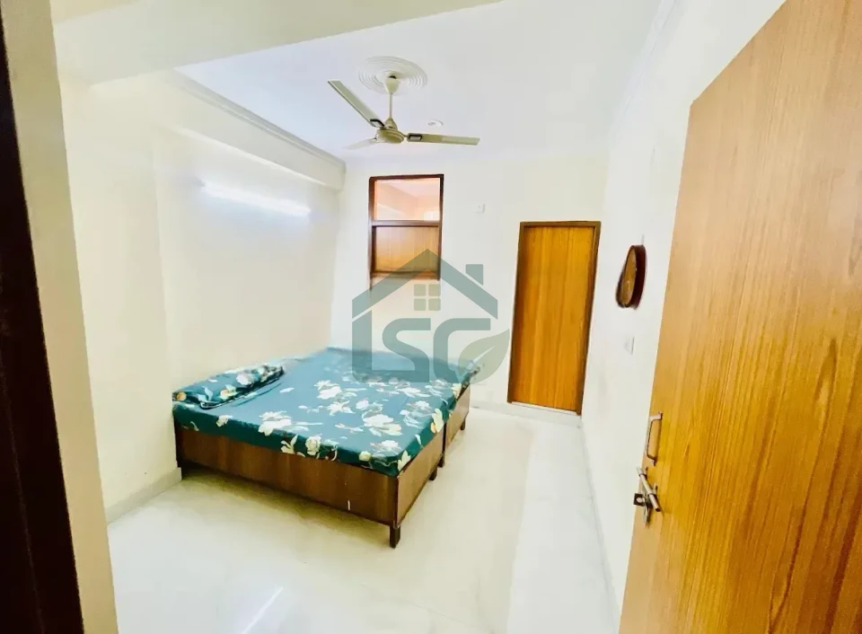 Rathee Girls PG in Lado Sarai, Delhi — property photo 1