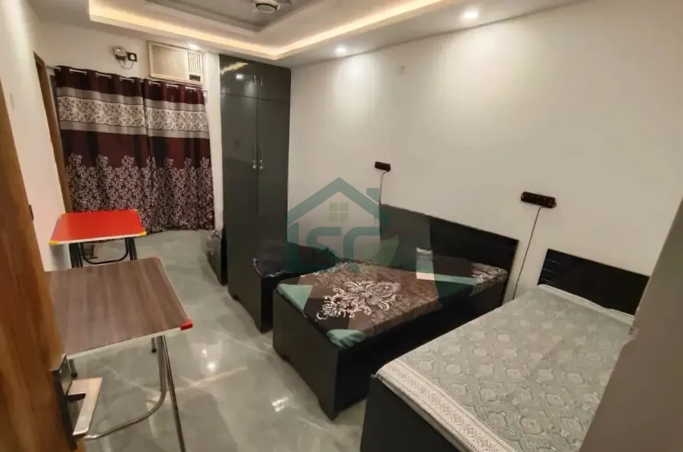 Arora Girls PG in Jhilmil Colony, Delhi — property photo 2