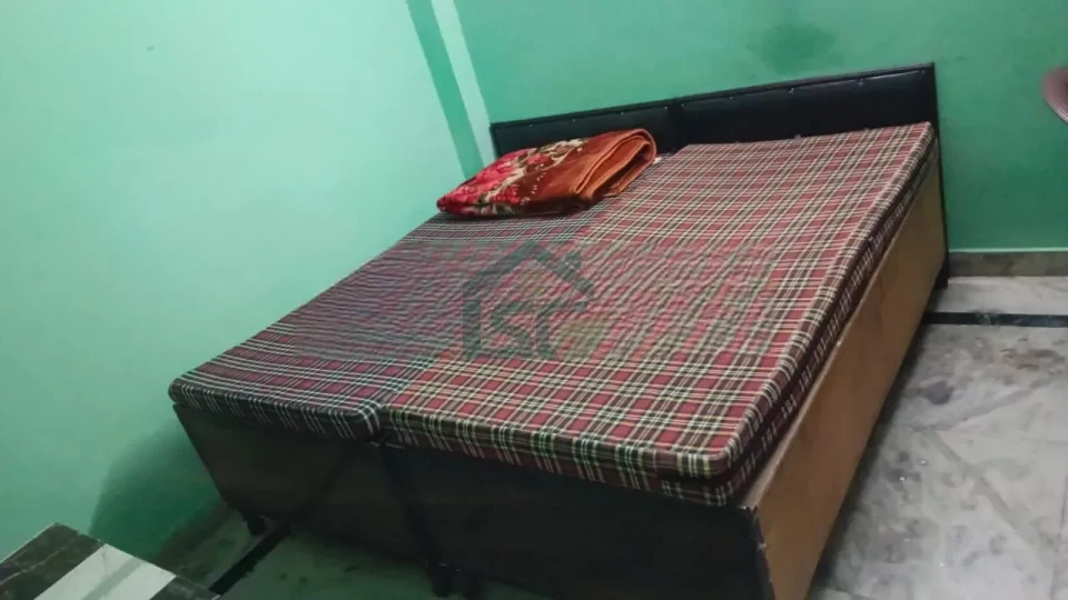 Aman PG in Shahdara, Delhi — property photo 2