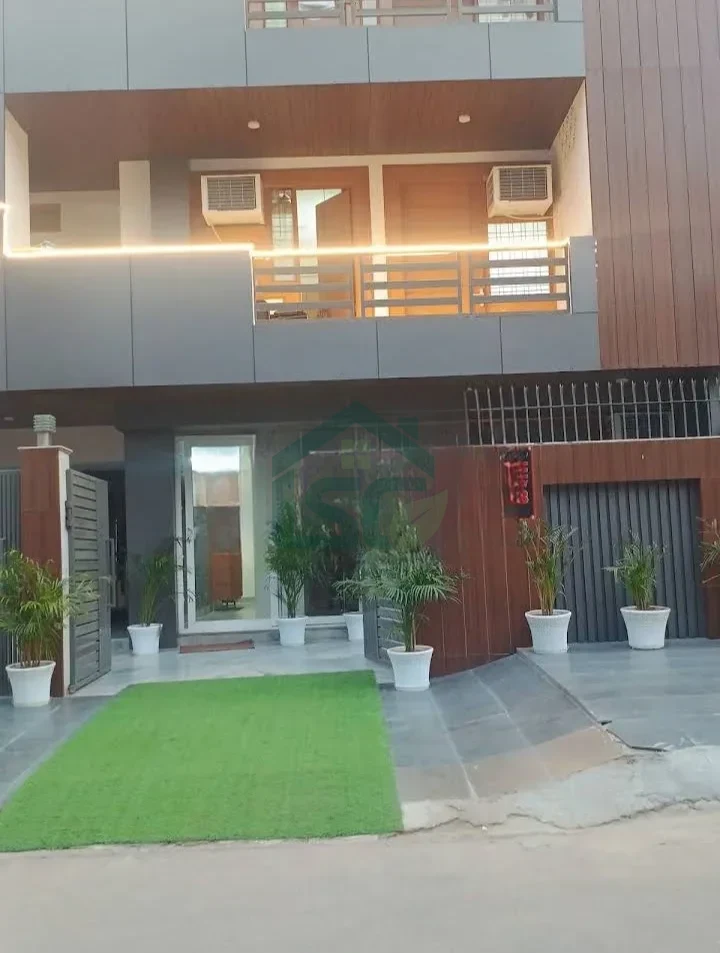 A one residency in Sector 38, Gurugram — property photo 2
