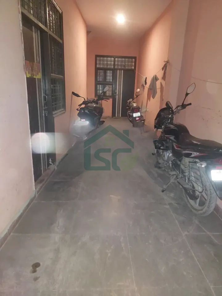 Pawan Room For Rent in Sector 38, Gurugram — property photo 5