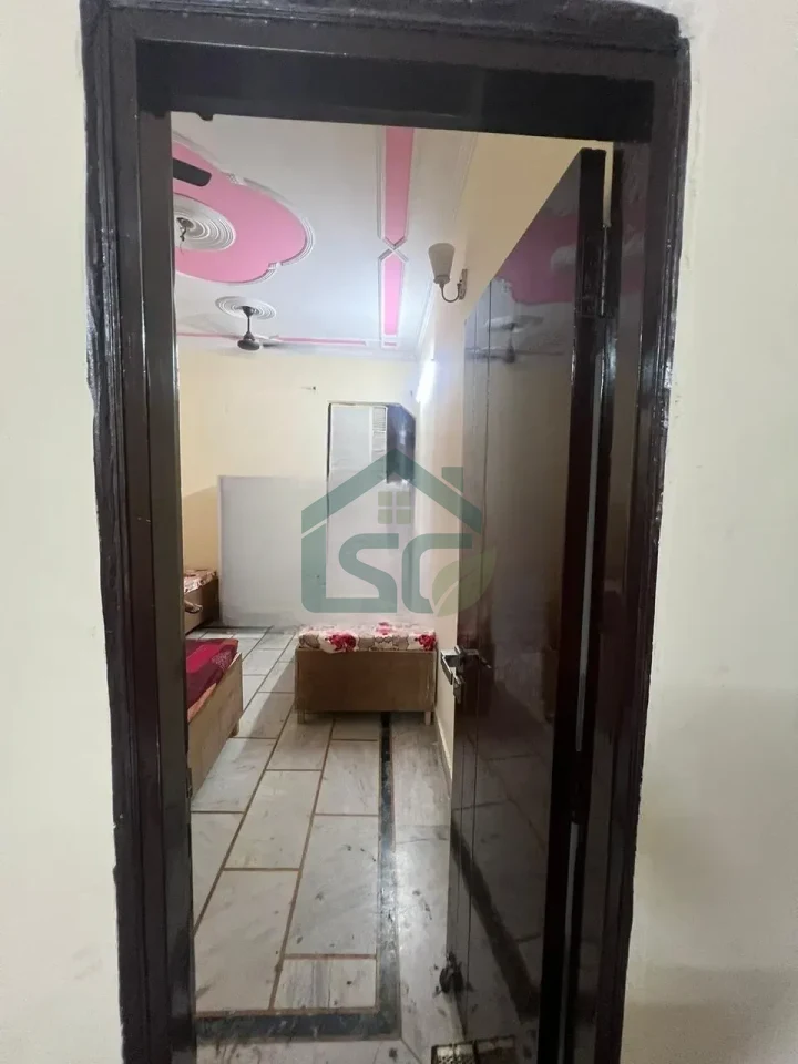 Shree Radhey Girls PG in Rohini, Delhi — property photo 2