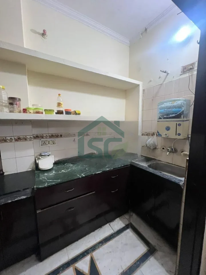 Shree Radhey Girls PG in Rohini, Delhi — property photo 4