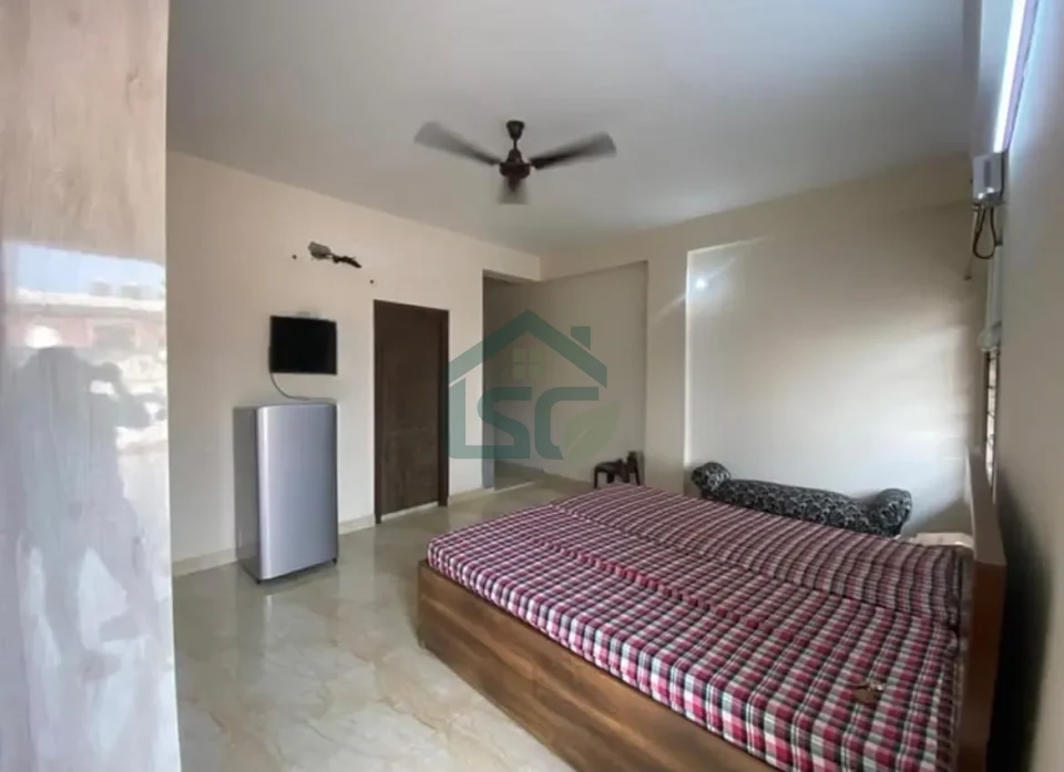 1 RK only for girl in Sector 28, Gurugram — property photo 1
