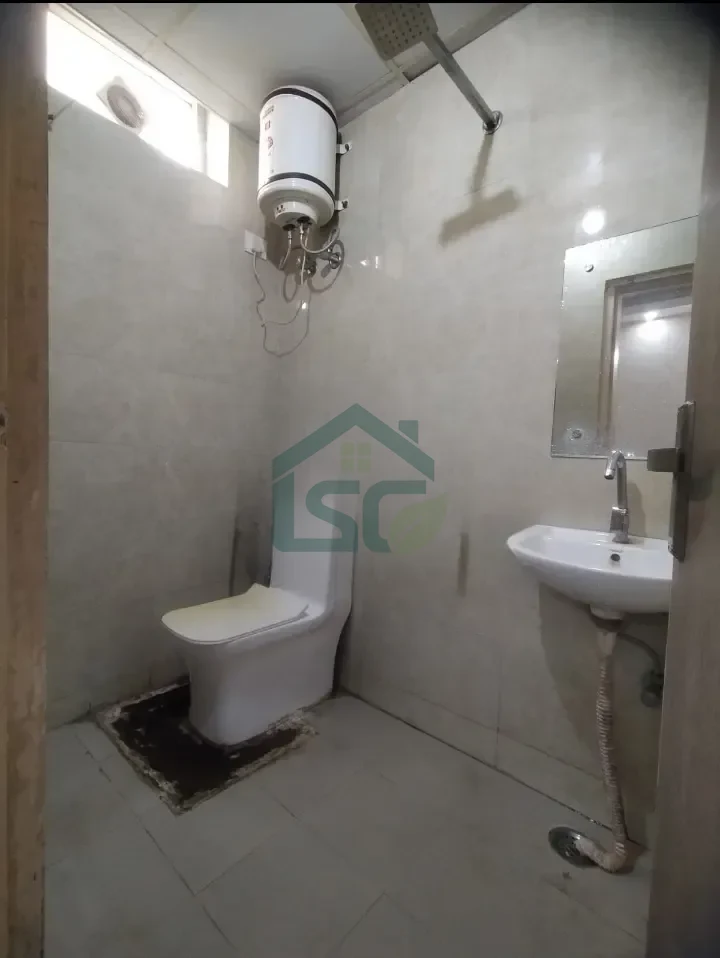 Katiyayni associate in Sector 43, Gurugram — property photo 1
