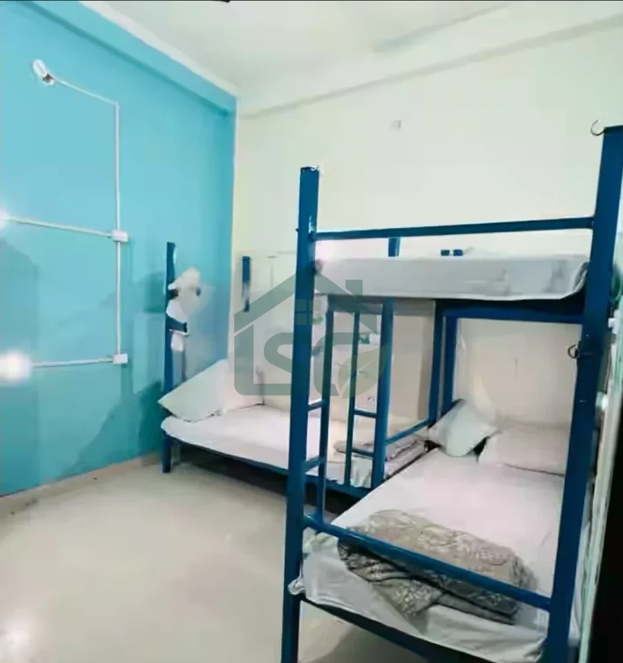 Photo 4 of Hostel Express, Near picadilly hotel, Lucknow