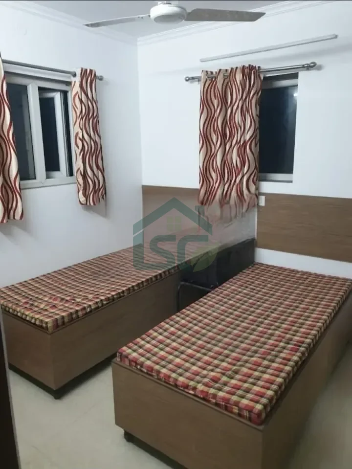 Student home PG in Mukherjee Nagar, Delhi — property photo 1