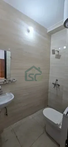Sweet Villa Luxury PG in New Ashok Nagar, Delhi — property photo 3