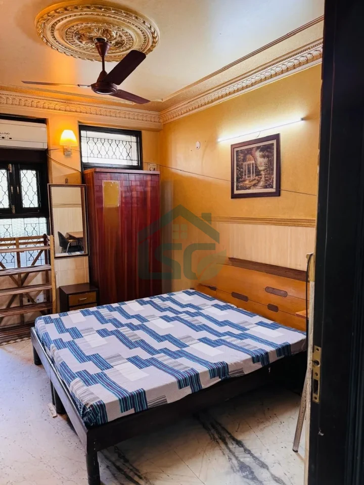 Photo 4 of Aj'S Living Girls PG, Shalimar Bagh, New Delhi