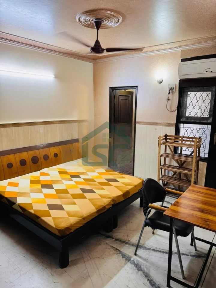 Photo 2 of Aj'S Living Girls PG, Shalimar Bagh, New Delhi