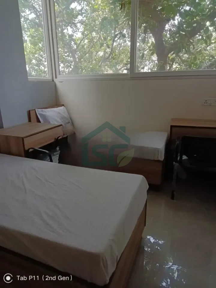 Naviraa living in Malka Ganj, Delhi — property photo 4