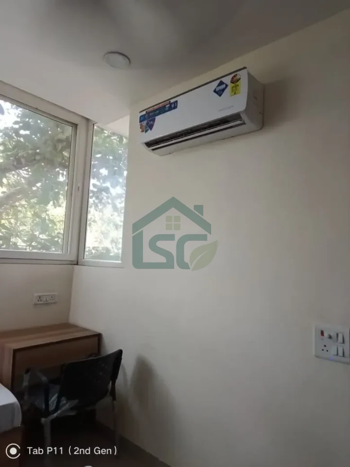 Naviraa living in Malka Ganj, Delhi — property photo 2