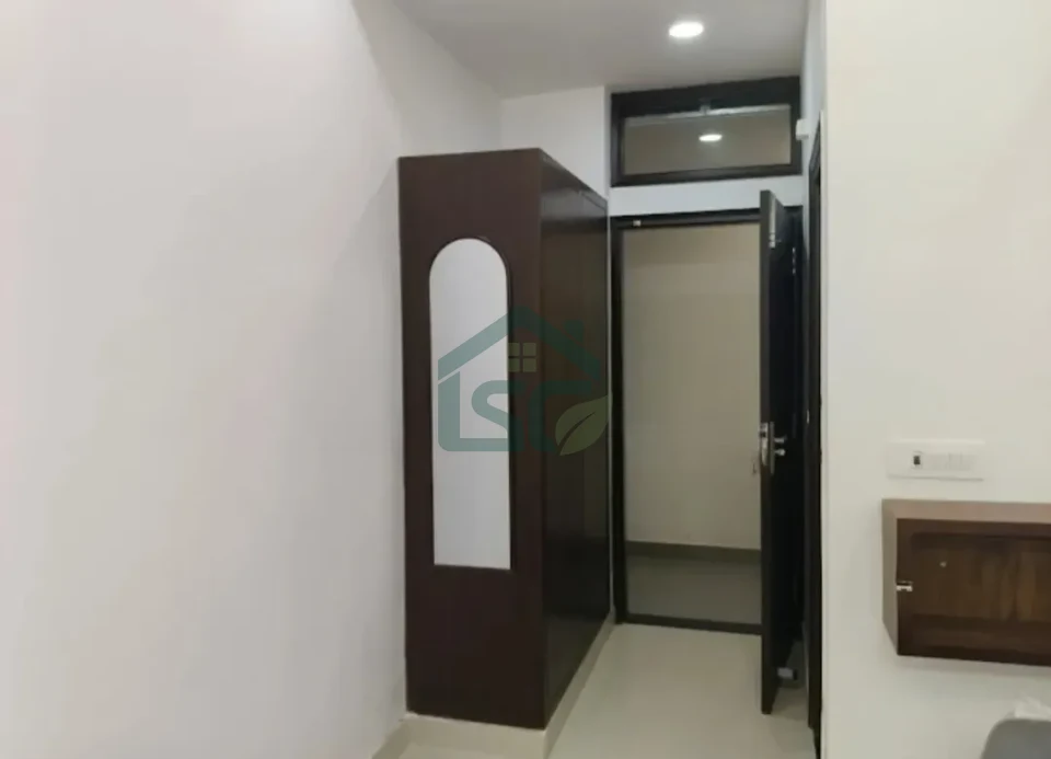 Noida Comfort PG in Goyal Colony, Noida — property photo 2