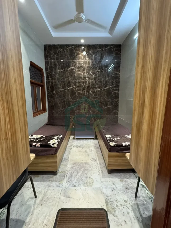 Youth hostel in Indra Vikas Colony, Delhi — property photo 2