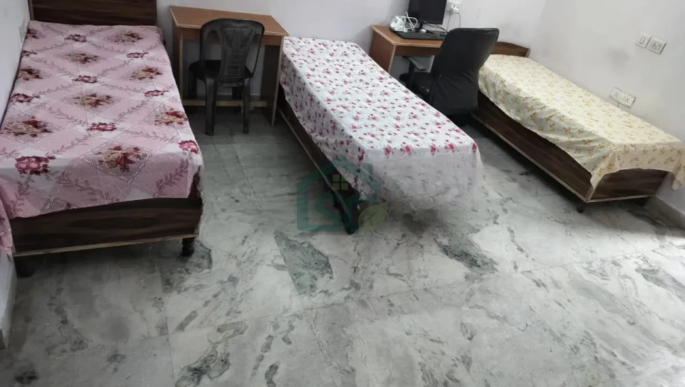 Photo 3 of Sanvi PG For Girls, Kotla Mubarakpur, Delhi