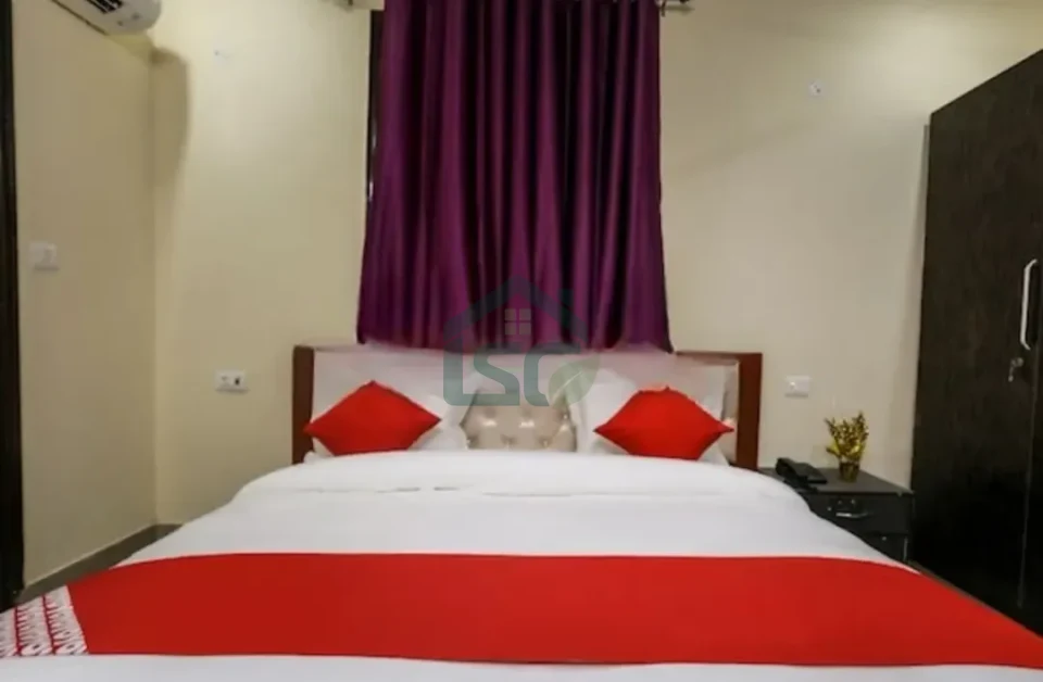 Cazar hostel in Sector 104, Noida — property photo 1