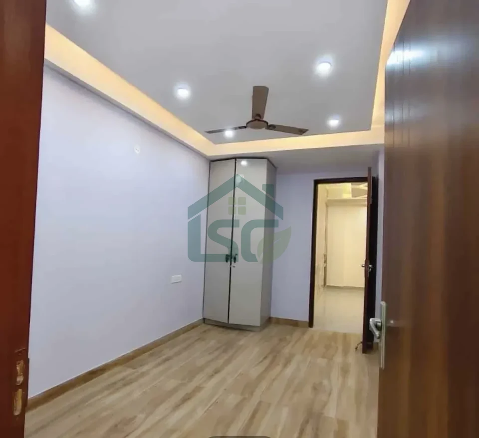 1 RK fully Furnished in DLF Phase IV, Gurugram — property photo 2
