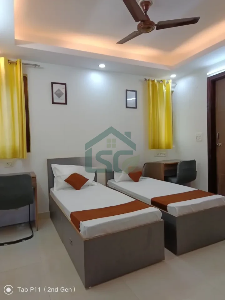 DU homes for girls in Kamla Nagar, Delhi — property photo 2