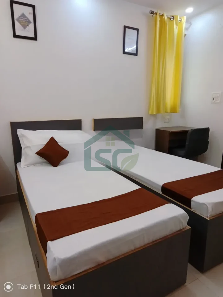 DU homes for girls in Kamla Nagar, Delhi — property photo 1
