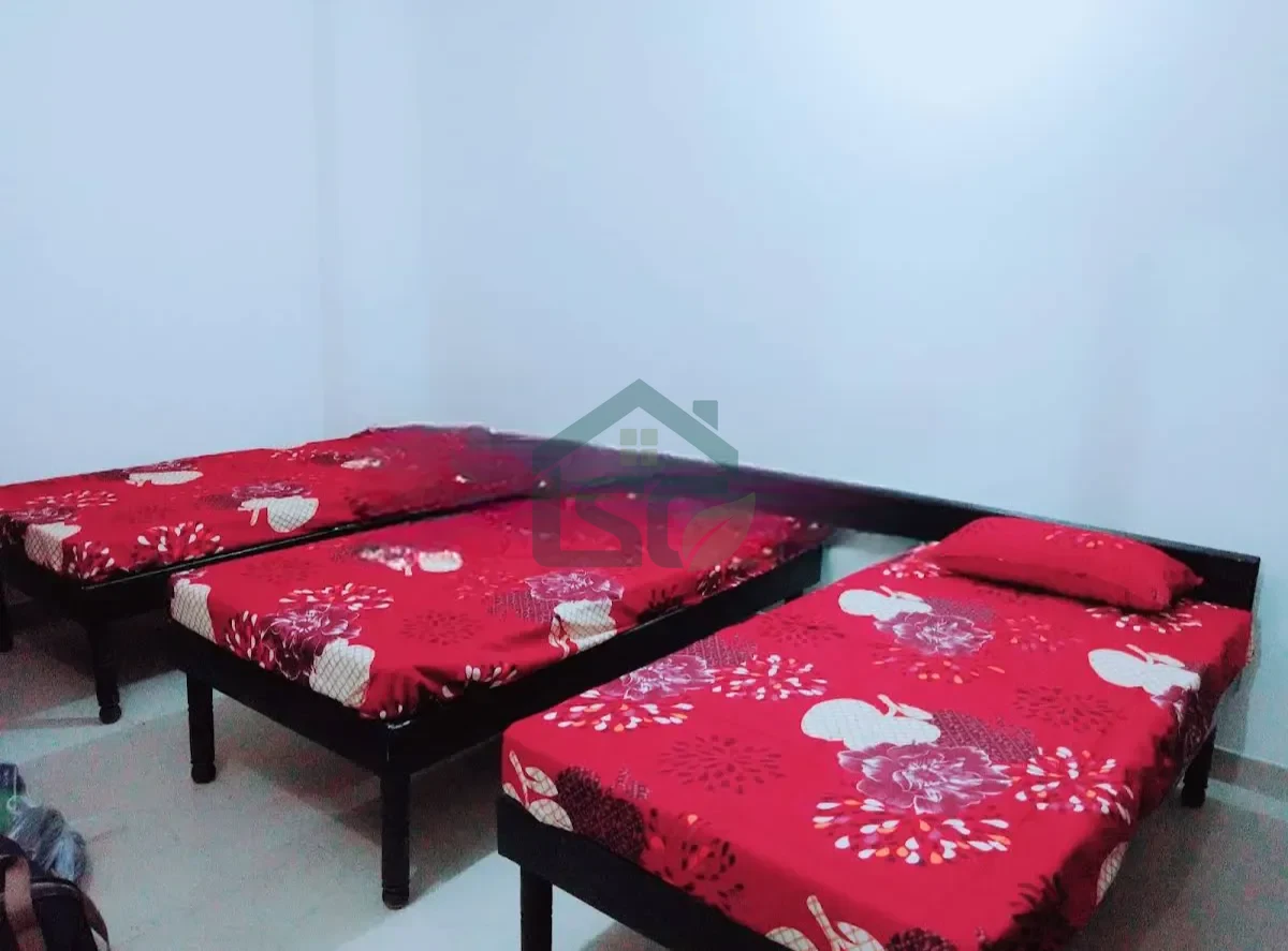 M.R Residency boys and girls in Sector 45, Gurugram — property photo 1